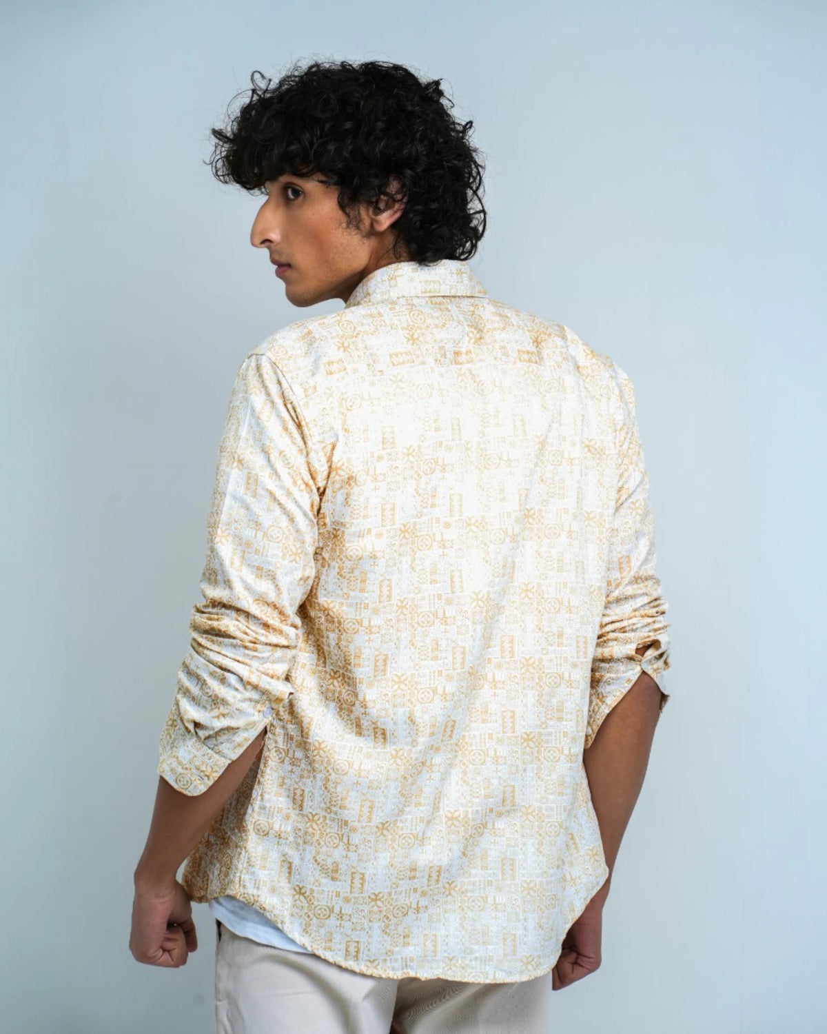 TEXTURED DESIGN SHIRT