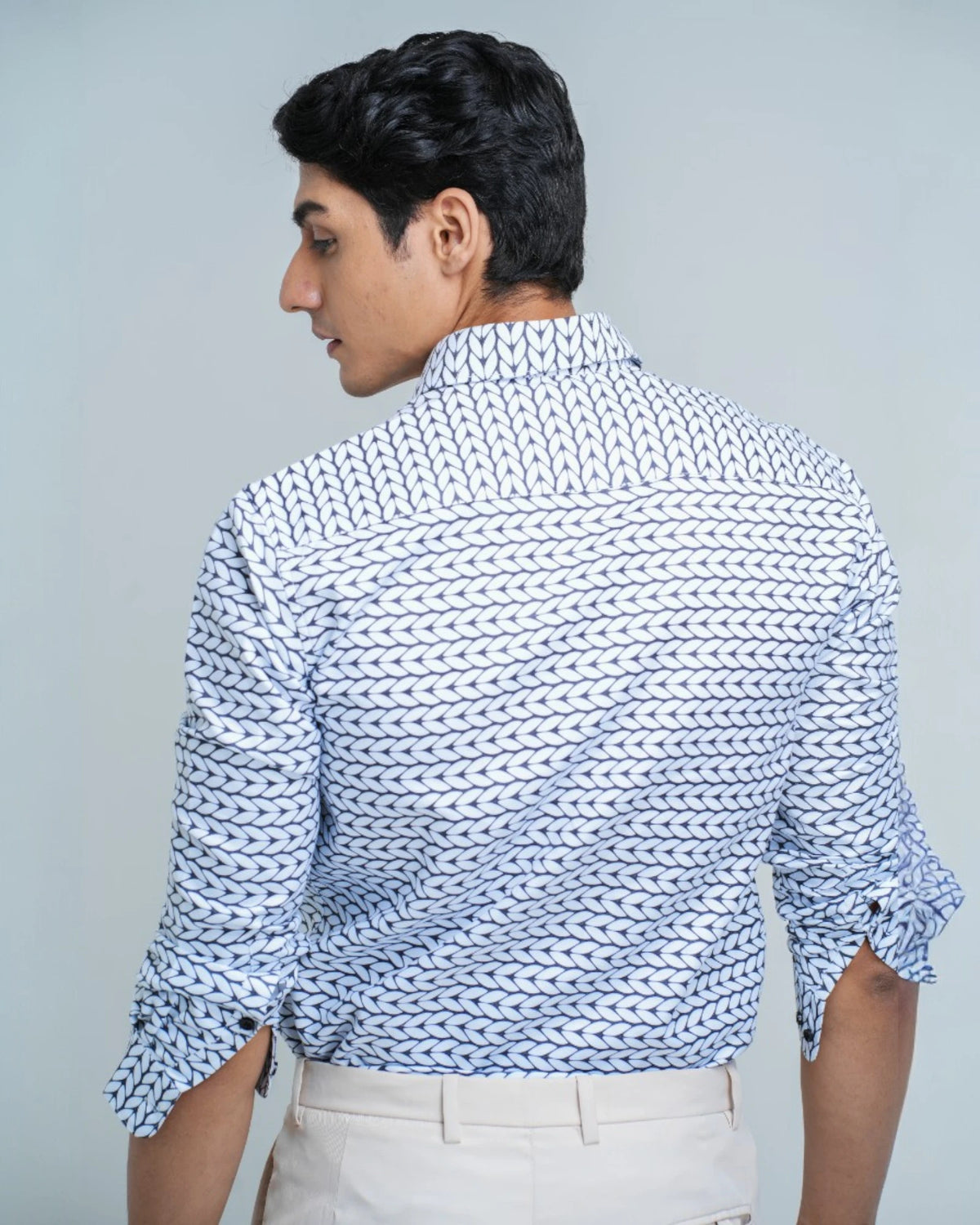 WHITE LEAFY PRINT SHIRT