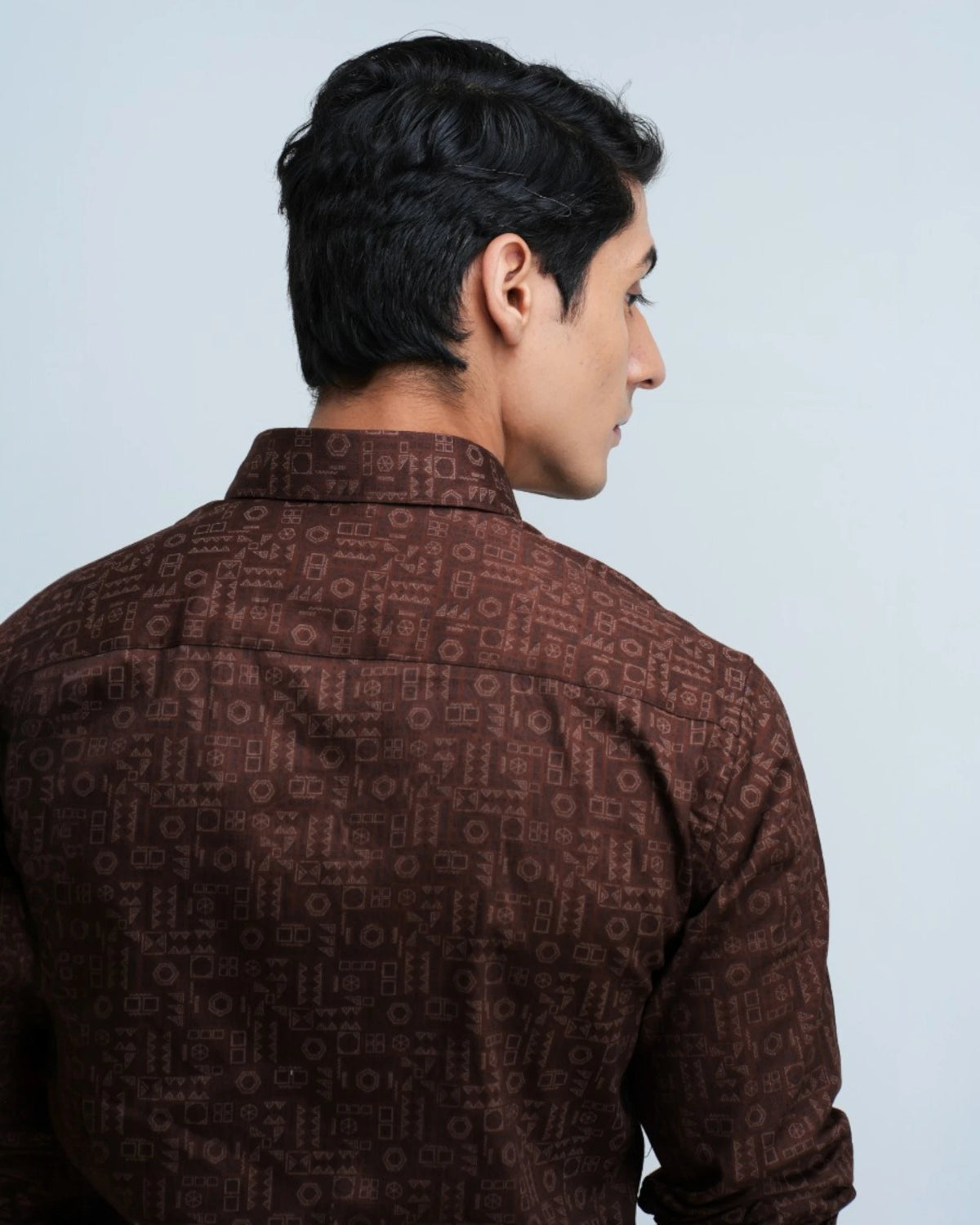 BROWN GEOMETRIC PRINTED FORMAL SHIRT